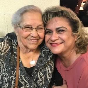 Meet your Posher, Cynthia